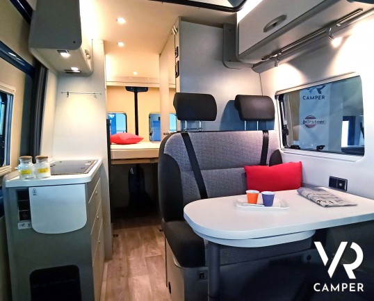 Hymer Van Free 600 S - camper furgonato nuovo su base Mercedes-Benz Sprinter, 170 CV. Dotato di tetto sollevabile e 4 posti letto. In visione da VR Camper