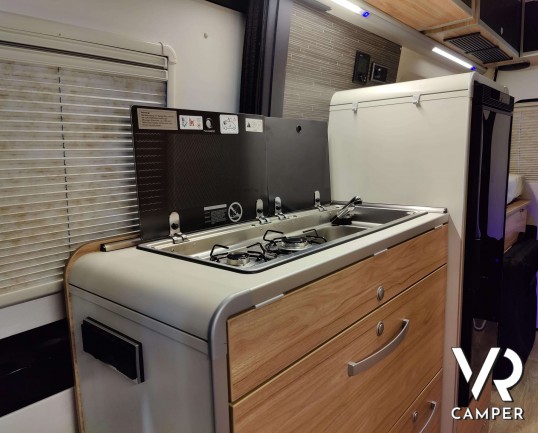 Hymer Van Grand Canyon S 4x4 Crossover su base Mercedes