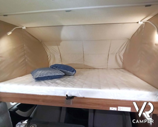 Hymer B-MC I 550 Whiteline - camper nuovo motorhome con letto matrimoniale + basculante, accessoriato con pacchetto WhiteLine, su Mercedes-Benz 170 CV. Da VR Camper a Torino - Druento.