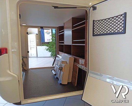 Hymer B-MC I 550 Whiteline - camper nuovo motorhome con letto matrimoniale + basculante, accessoriato con pacchetto WhiteLine, su Mercedes-Benz 170 CV. Da VR Camper a Torino - Druento.