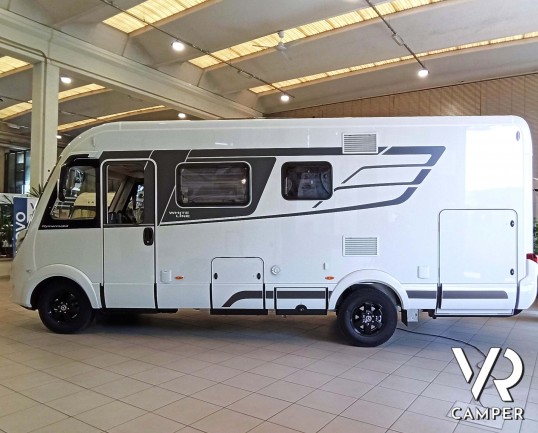 Hymer B-MC I 550 Whiteline - camper nuovo motorhome con letto matrimoniale + basculante, accessoriato con pacchetto WhiteLine, su Mercedes-Benz 170 CV. Da VR Camper a Torino - Druento.