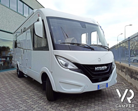 Hymer B MC-I 690: Camper motorhome ex noleggio con letto nautico, bagno e doccia separati, doppio pavimento, 4 posti, patente B. In esposizione da VR Camper.