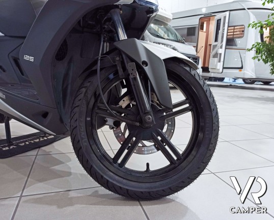 Agility 125 - Scooter usato in vendita. Visionabile alla sede VR Camper a Torino - Druento.