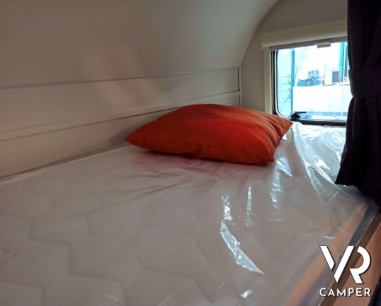 Burstner Premio 495 TK. Tutti i vantaggi della caravan in un interessante rapporto prezzo-dotazioni. Con letto matrimoniale e letti a castello. Da VR Camper a Torino