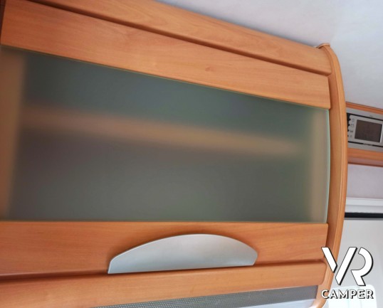 Hymer B 544 SL, camper motorhome 4 posti letto, su Ducato 3.000. Dotato di Veranda, portabici, porta moto, portapacchi, antenna satellitare. Da VR Camper a Torino