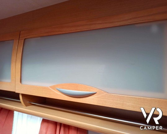 Rimor X-Go 202, Camper semintegrale usato 4 posti, dotato di veranda. Su motore Renault Master 136 CV. In vendita da VR Camper a Torino - Druento