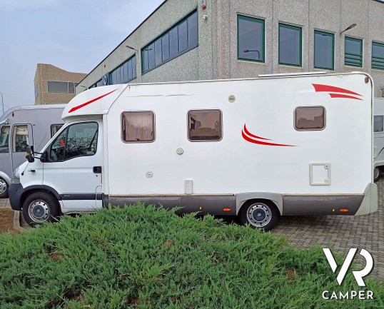 Rimor X-Go 202, Camper semintegrale usato 4 posti, dotato di veranda. Su motore Renault Master 136 CV. In vendita da VR Camper a Torino - Druento