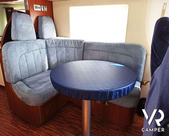 Hymer S 830: camper motorhome 4 posti letto, con veranda elettrica. Per patente C. Su Mercedes-Benz 184 CV. In vendita da VR Camper a Druento - Torino.