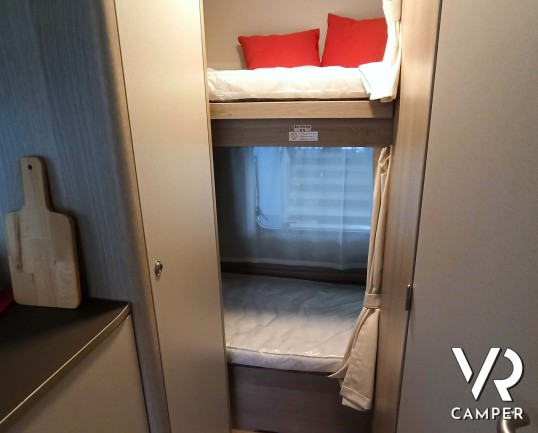 Burstner Premio Life 415 TK è la caravan a misura di vacanza di serie tutto l'equipaggiamento necessario per rilassarsi e godersi il viaggio. Da VR Camper a Torino