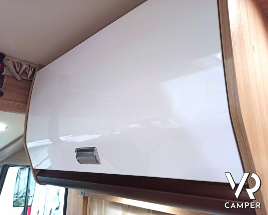 Laika Kosmo 912 - Motorhome con letto nautico