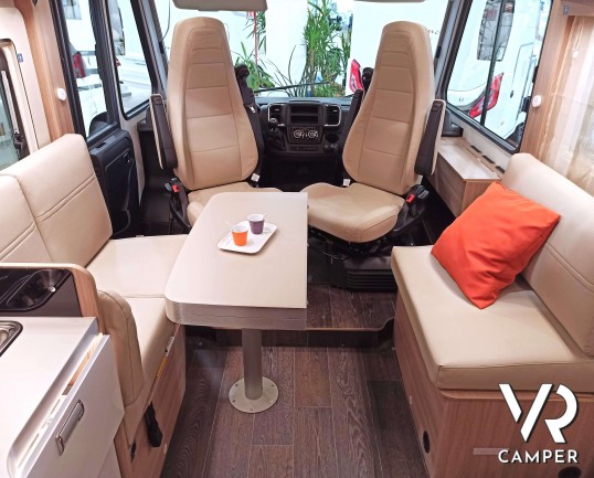 Laika Kosmo 912 - Motorhome con letto nautico