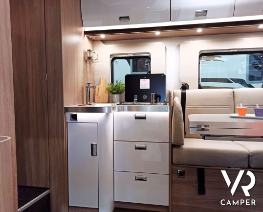 Laika Kosmo 912 - Motorhome con letto nautico