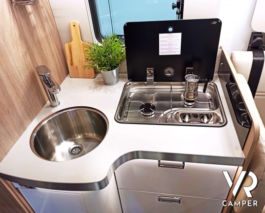 Laika Kosmo 912 - Motorhome con letto nautico