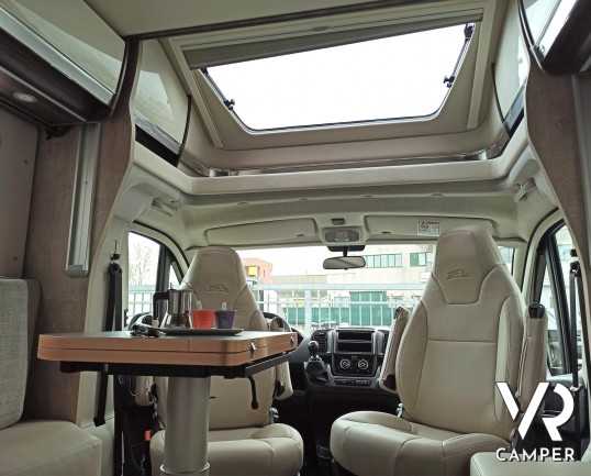 Laika Ecovip L 4009 - Oblò sora la dinette