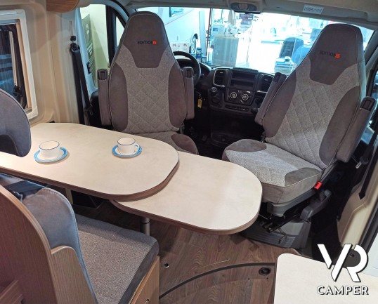 Carado CV 601 - Dinette con tavolo aperto