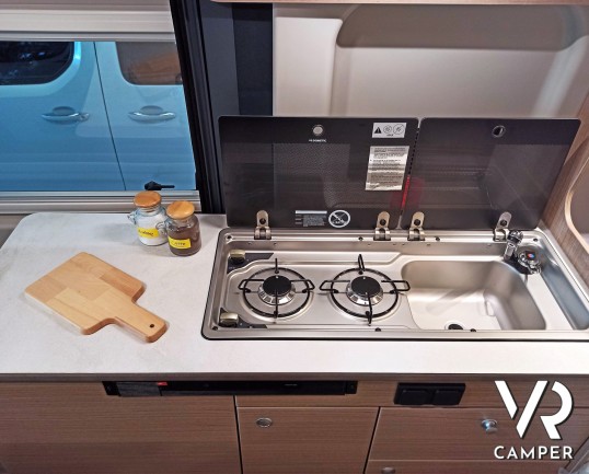 Carado CV 601 - Piano cottura ampio con fornello e lavandino