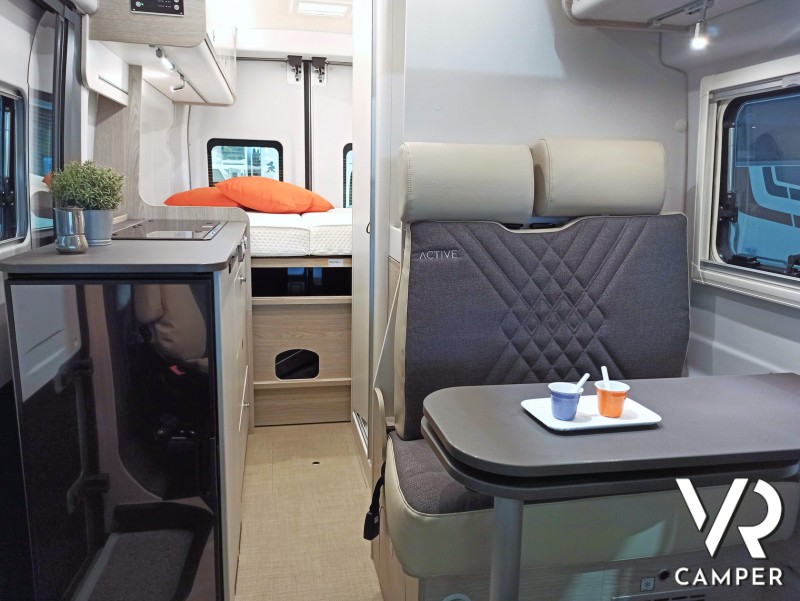 Burstner Lineo C 590 - Vista interna