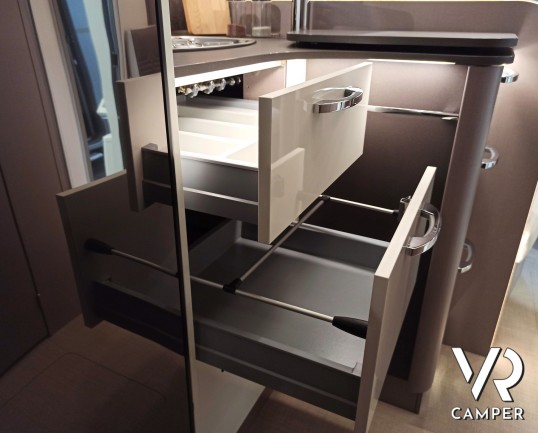 Burstner Lyseo TD 690 G - Semintegrale Grigio Lanzarote