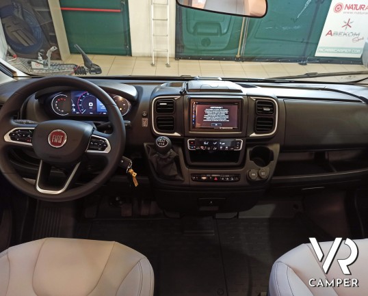 Burstner Lyseo TD 690 G - Semintegrale Grigio Lanzarote