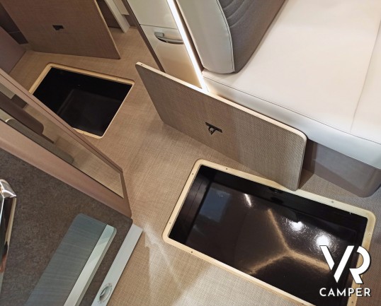 Burstner Lyseo TD 690 G - Semintegrale Grigio Lanzarote