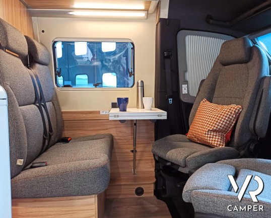 Hymer Grand Canyon S Crossover - Furgonato su Mercedes