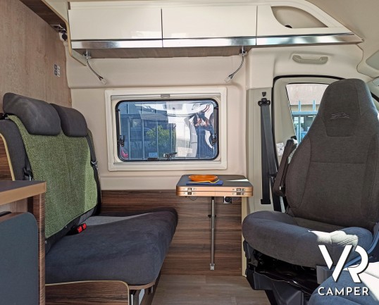 Laika Ecovip 600 - Furgonato con tetto sollevabile