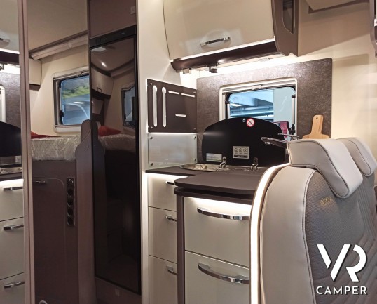 Burstner Lyseo TD 690 G - Semintegrale Grigio Lanzarote