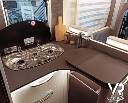 Burstner Lyseo TD 690 G - Semintegrale Grigio Lanzarote