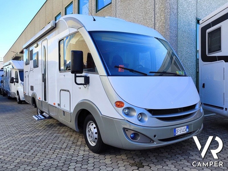 Burstner Aviano I 675 - Motorhome con garage