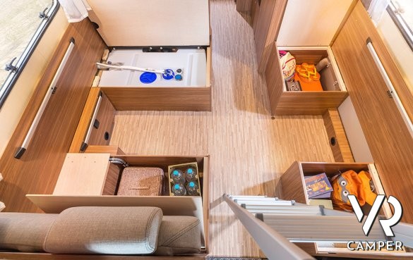 Gli interni dei camper nuovi Carado sono ben concepiti e sfruttati per garantire il massimo del confort e dello stivaggio