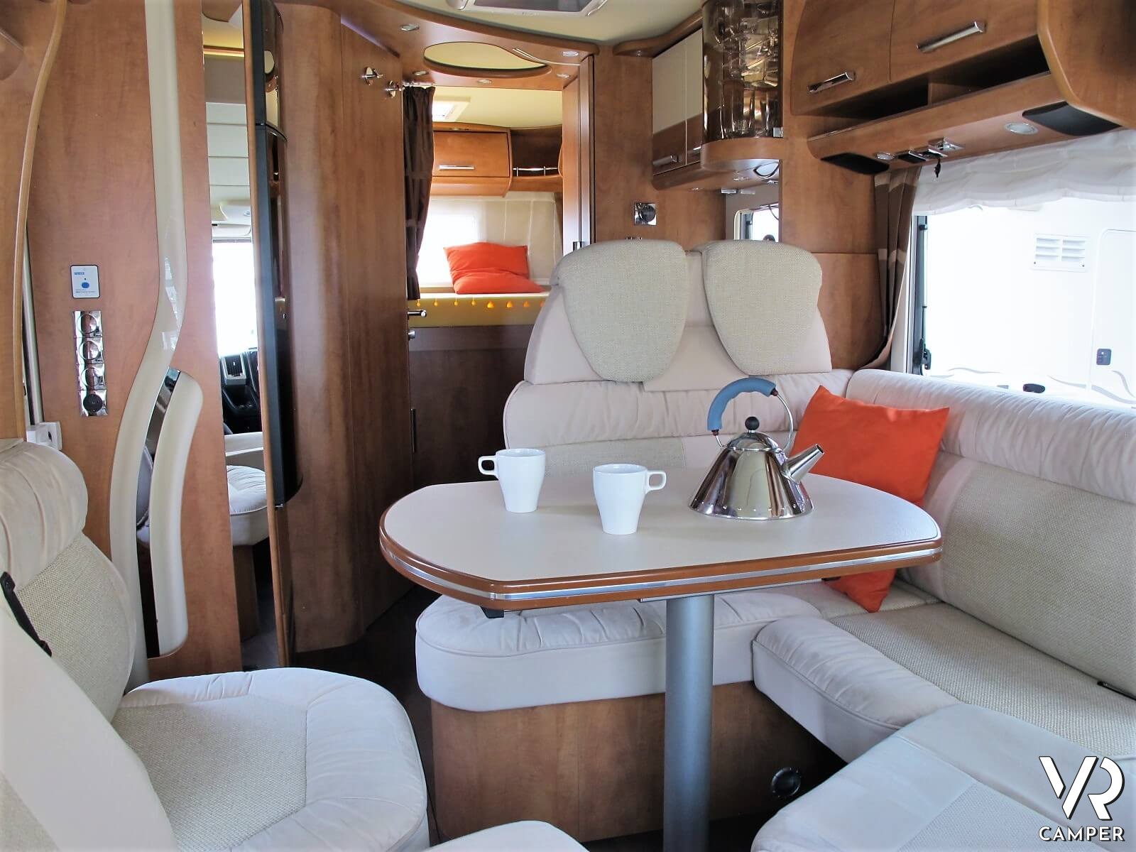 Carthago chic c-line I 4.2, camper motorhome in patente C