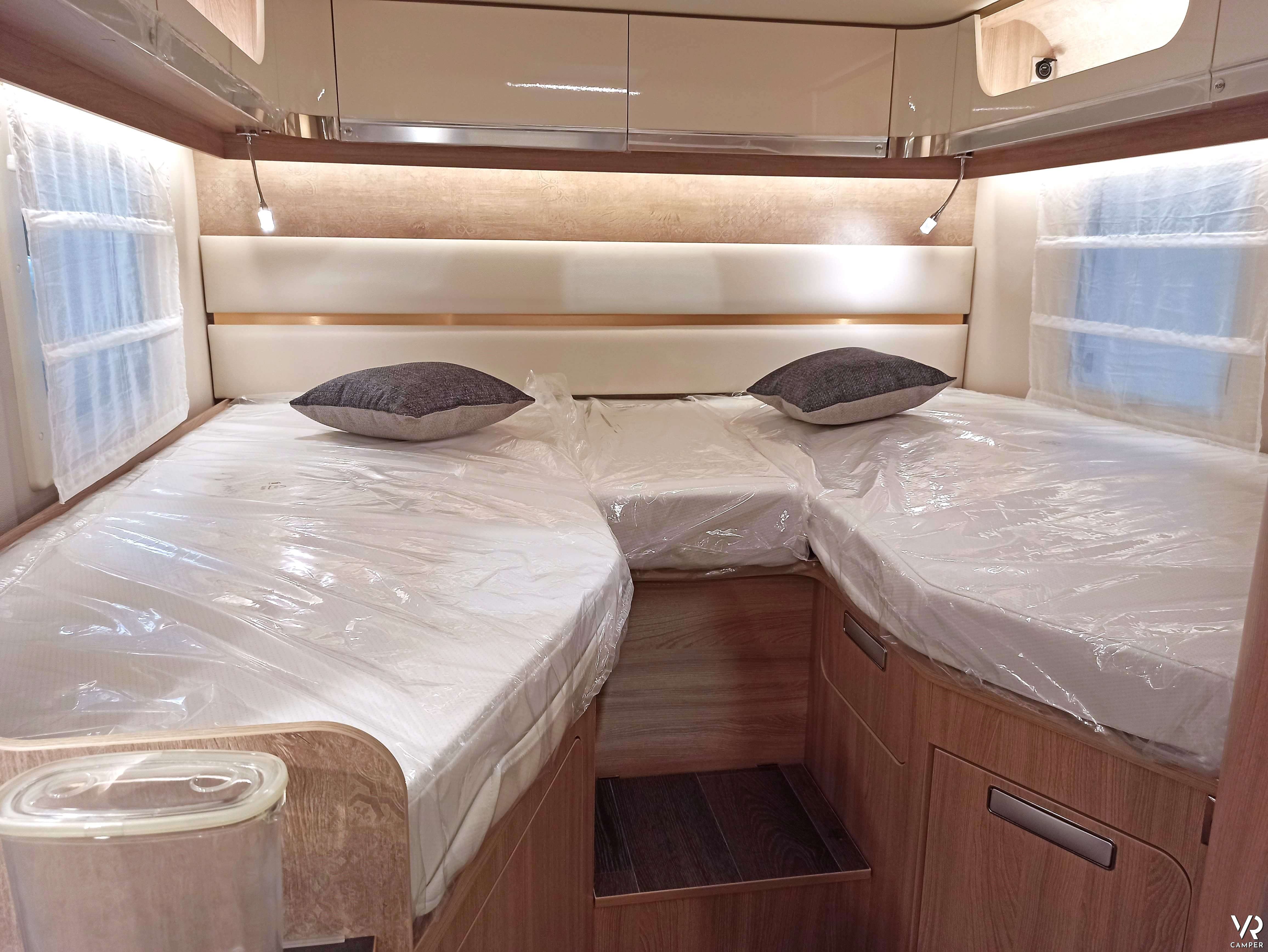 Laika Ecovip H 2109, camper motorhome con letti gemelli
