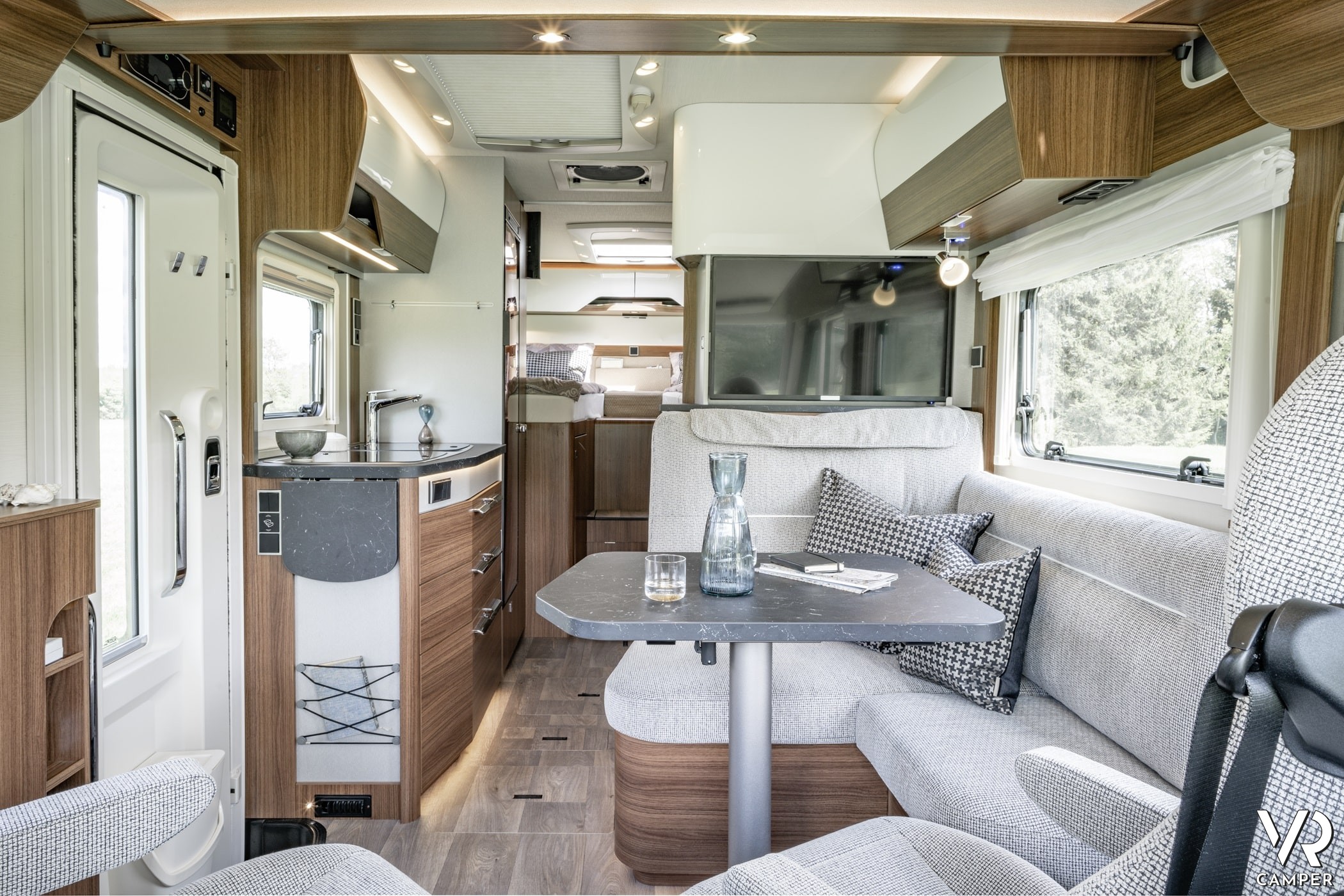 Hymer BMC-I 580, camper motorhome. Vista degli interni