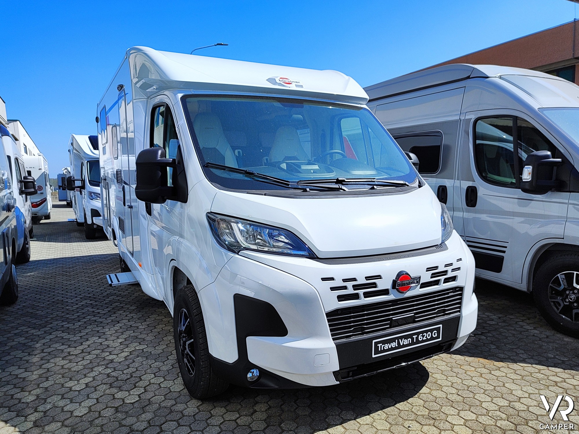 Burstner Travel Van 620 G: Semintegrale letti gemelli